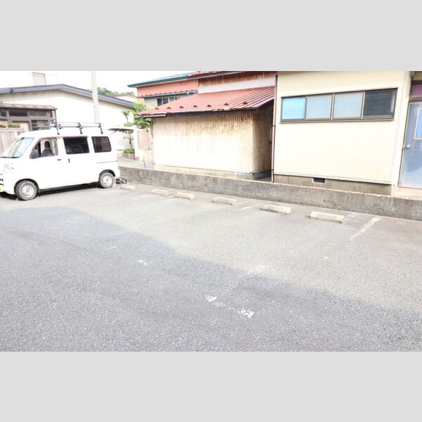 駐車場 (駐車場)