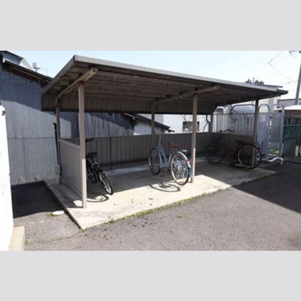 駐車場 (駐輪場)