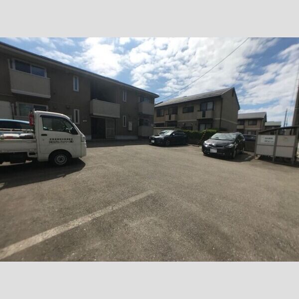 駐車場 (駐車場)