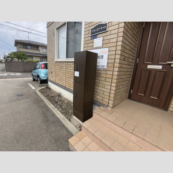 現地周辺 (宅配ボックス)