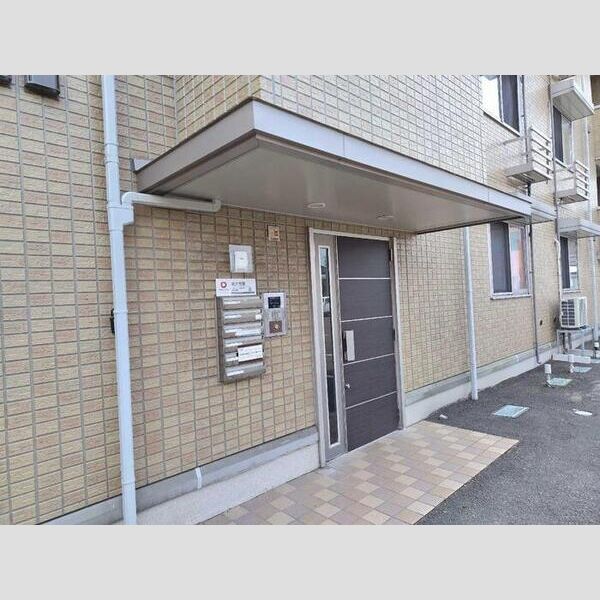 エントランス (エントランス)