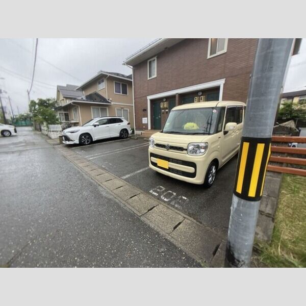 駐車場 (駐車場)