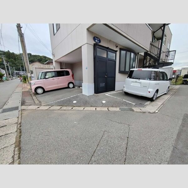 駐車場 (駐車場)