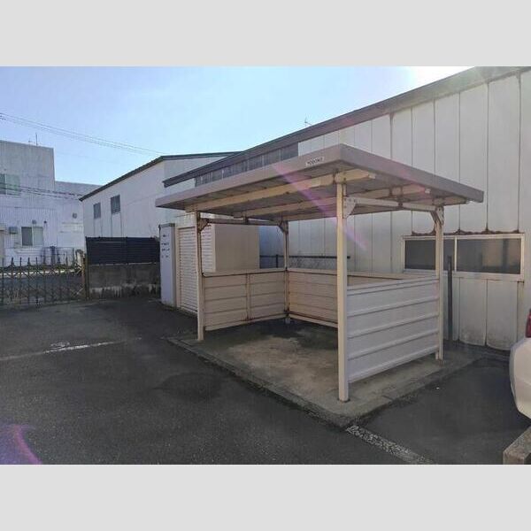 現地周辺 (駐輪場)