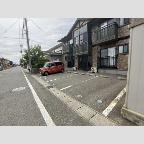 駐車場 (駐車場)