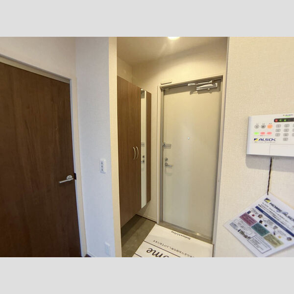玄関 (玄関)