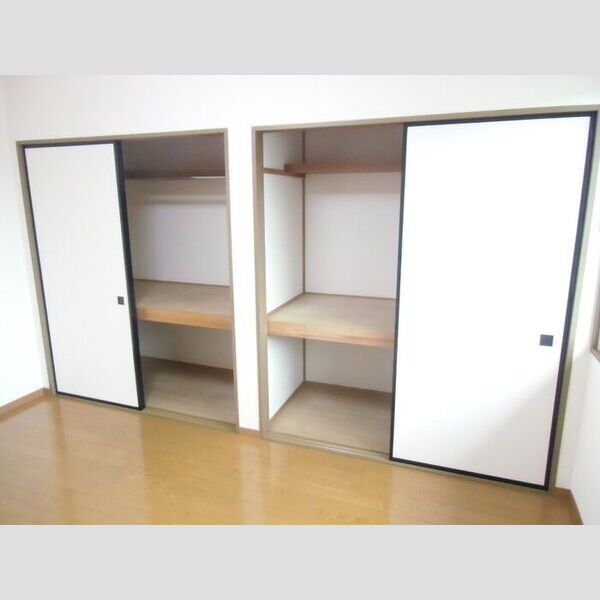 収納 (洋室6帖収納)