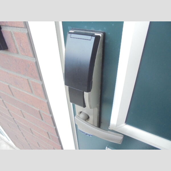 玄関 (デジタルキー)