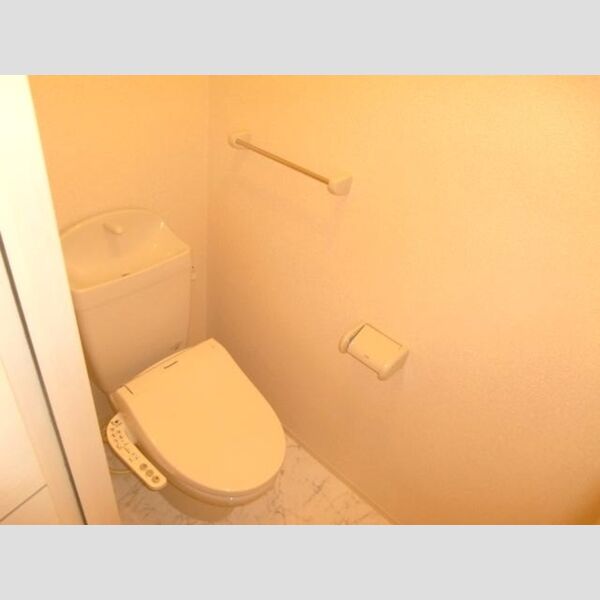 トイレ (温水洗浄暖房便座)