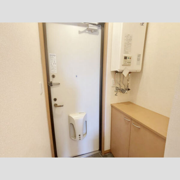 玄関 (玄関)