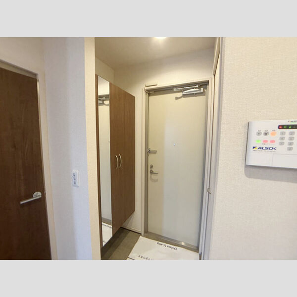 玄関 (玄関)