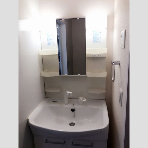 洗面所 (独立洗面化粧台)