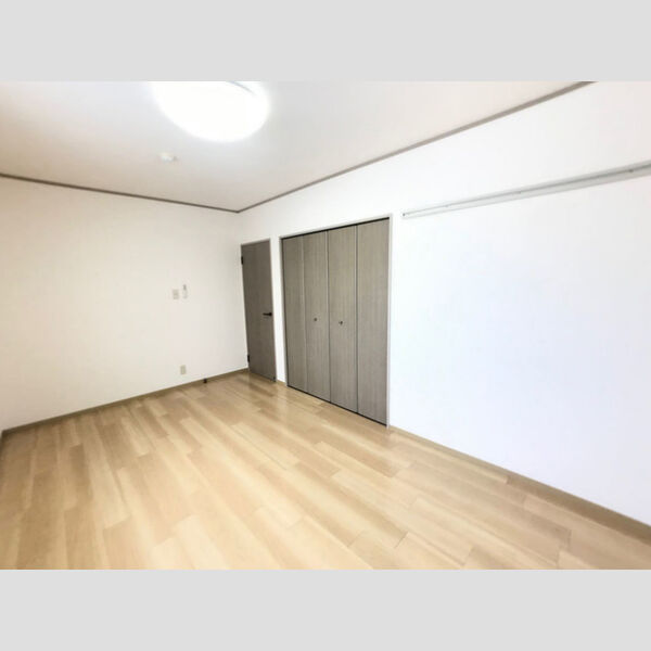 その他 (洋室)