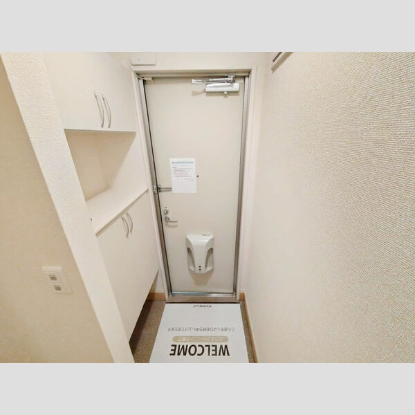 玄関 (玄関)