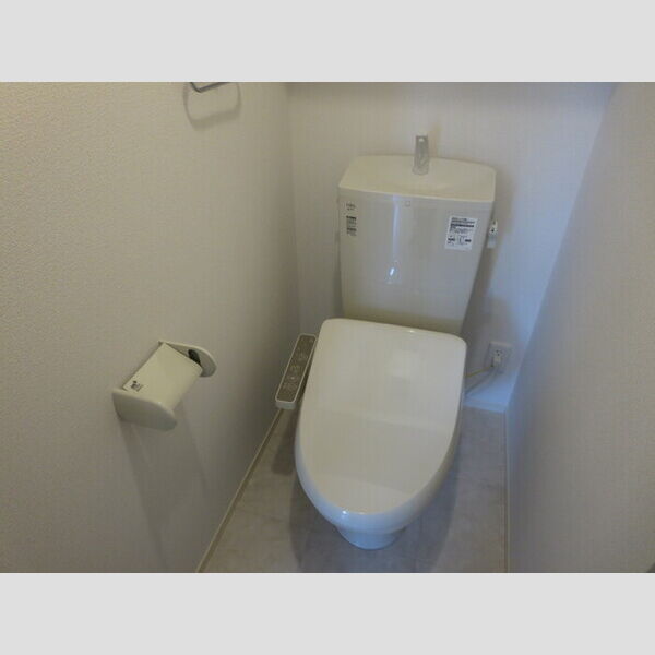 トイレ (トイレ)