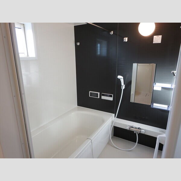 バス (追い焚き給湯付きバス)