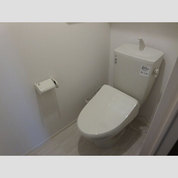 トイレ (温水洗浄暖房便座)