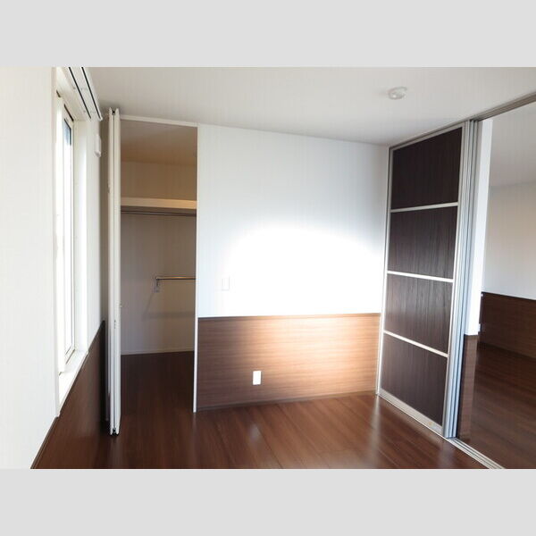 収納 (ウォークインクローゼット)