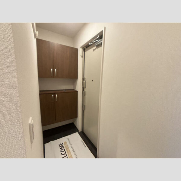 玄関 (玄関)