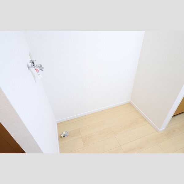 その他 (洗濯機置場)