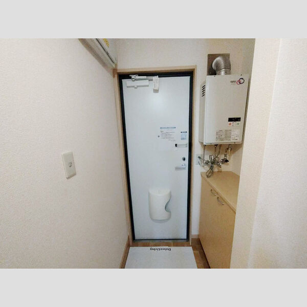 玄関 (玄関)