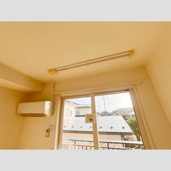 その他 (室内物干し)