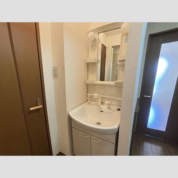 洗面所 (洗面台)