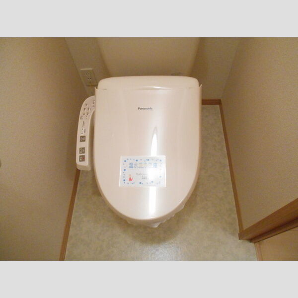 トイレ (温水栓便座付トイレ)