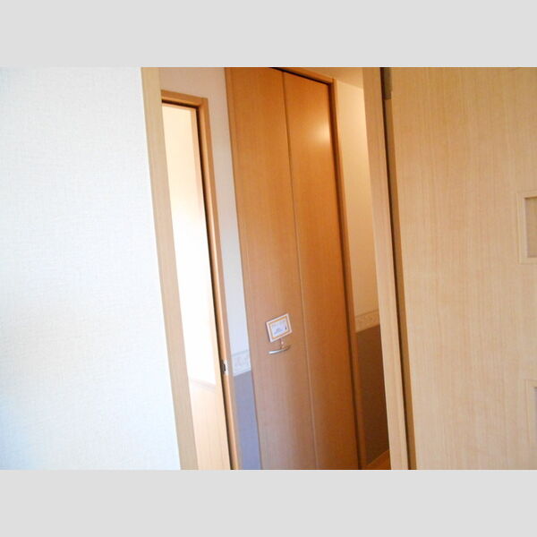 収納 (2階廊下　クローゼット)