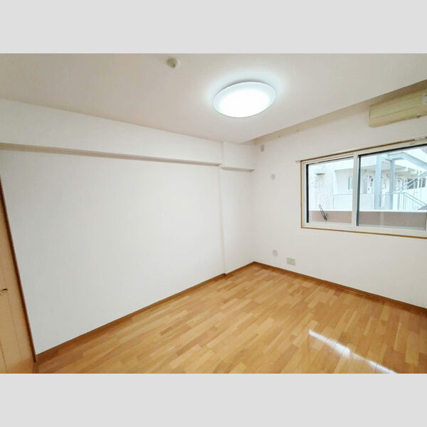 その他 (洋室)