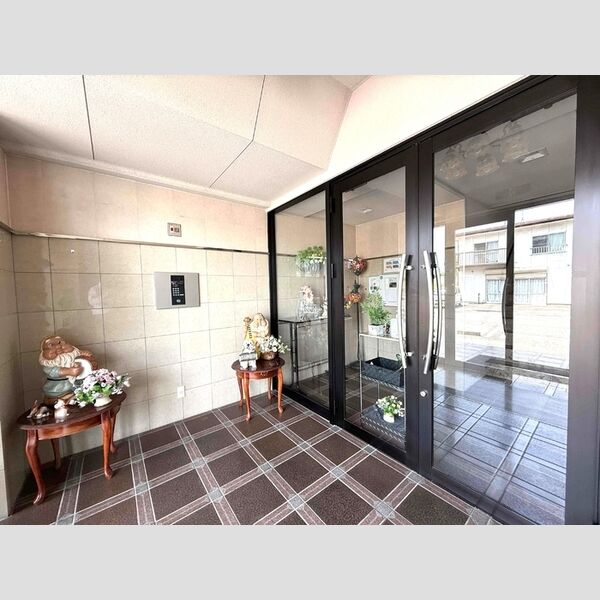 エントランス (オートロック付エントランス)