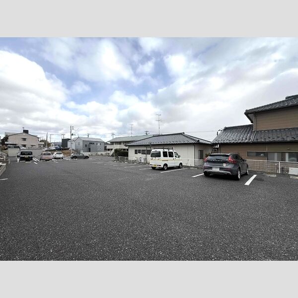 駐車場 (駐車場)