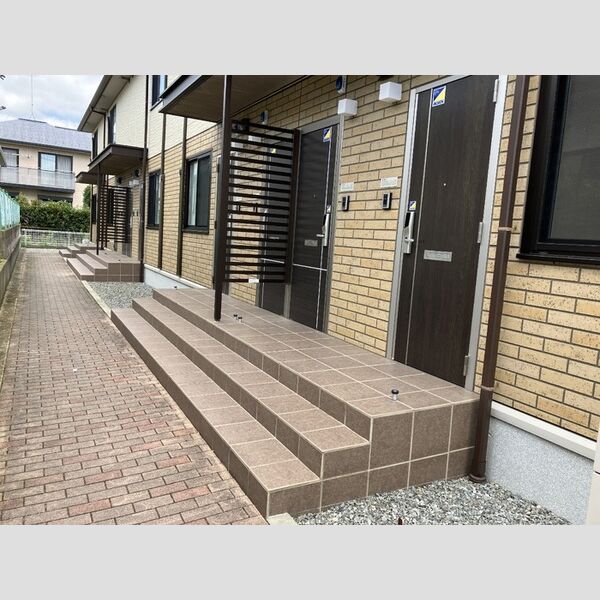 エントランス (エントランス)