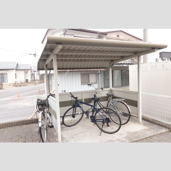 現地周辺 (駐車場)