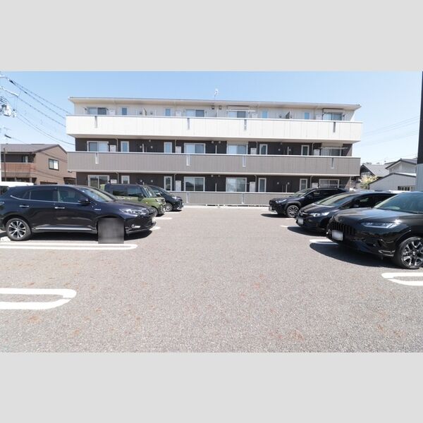 駐車場 (駐車場)