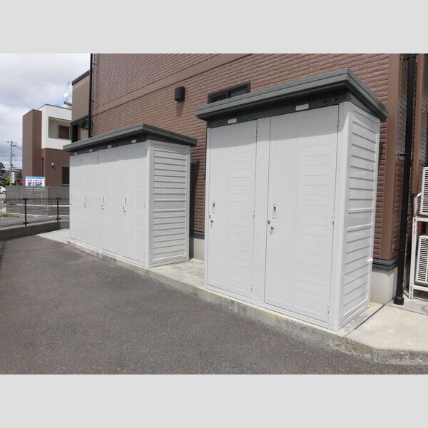 現地周辺 (物置)