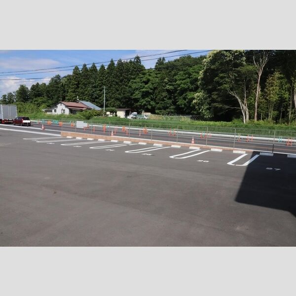 駐車場 (駐車場)