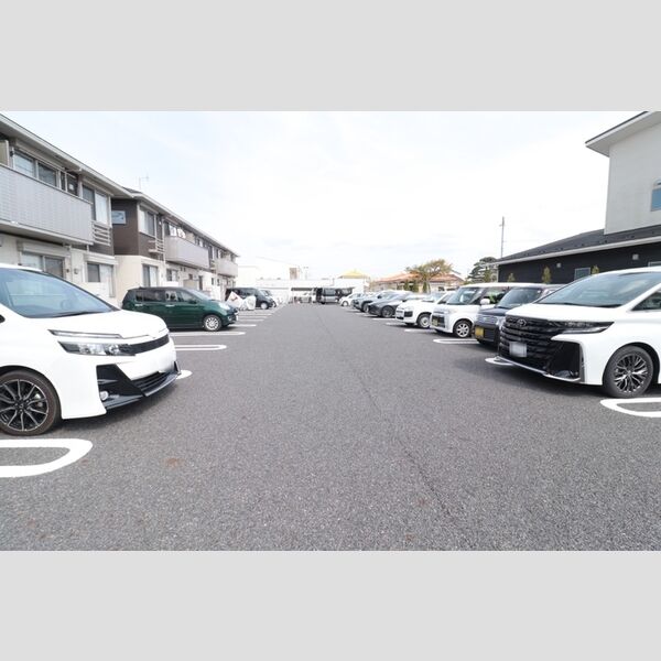 駐車場 (駐車場)