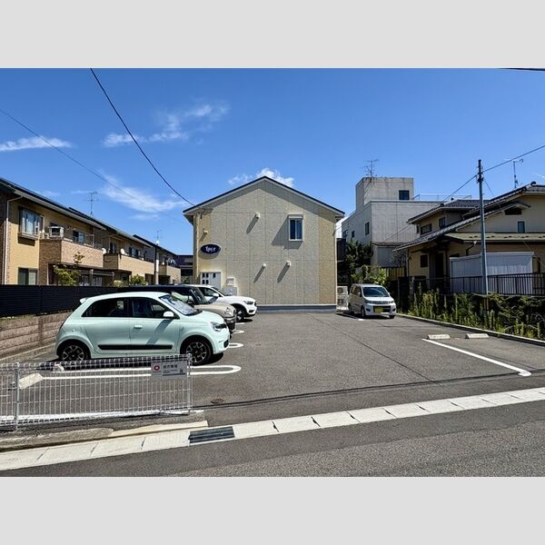 駐車場 (駐車場)