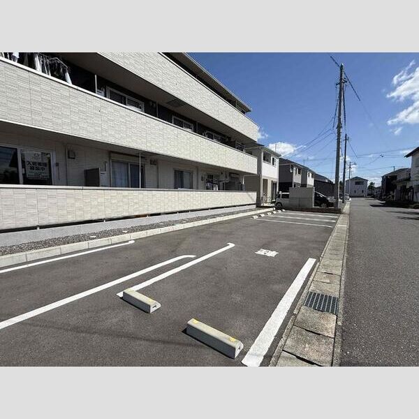 駐車場 (駐車場)