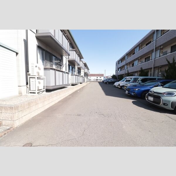 駐車場 (駐車場)