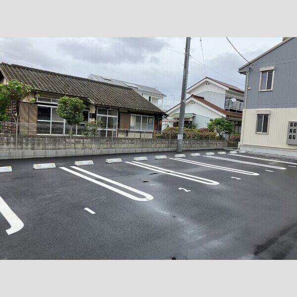 駐車場 (駐車場)