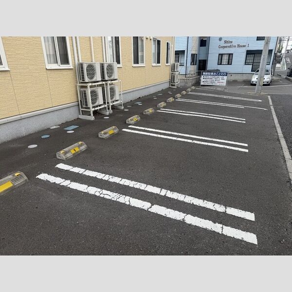 駐車場 (駐車場)