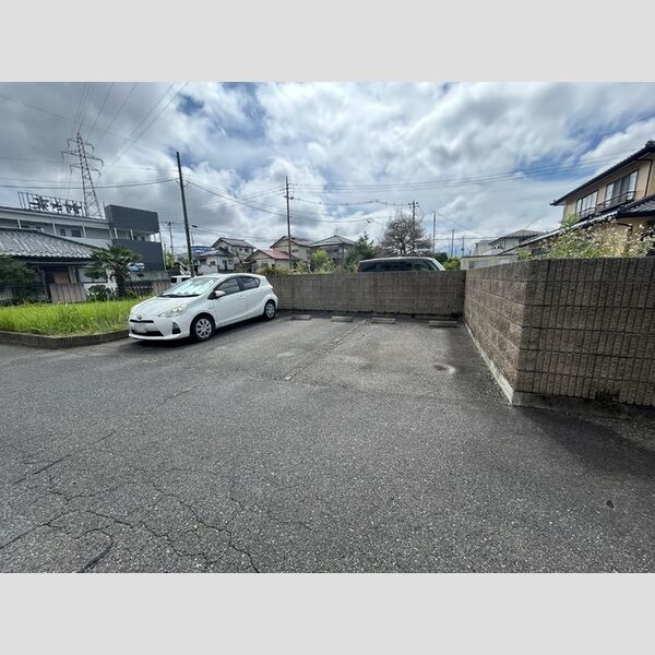 駐車場 (駐車場)