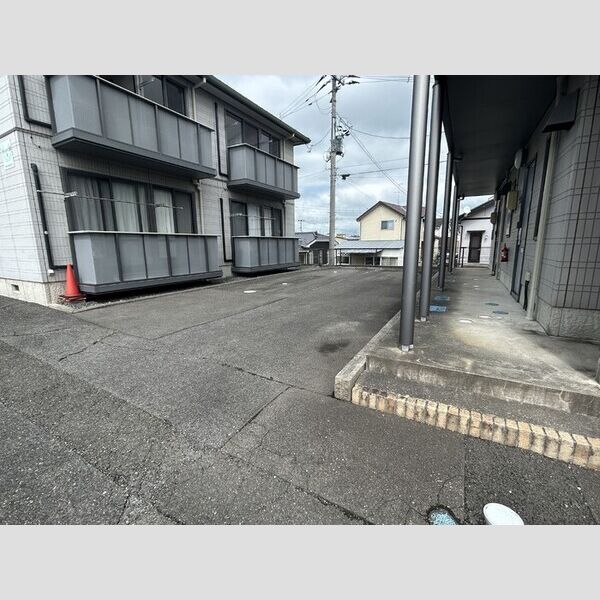 駐車場 (駐車場)