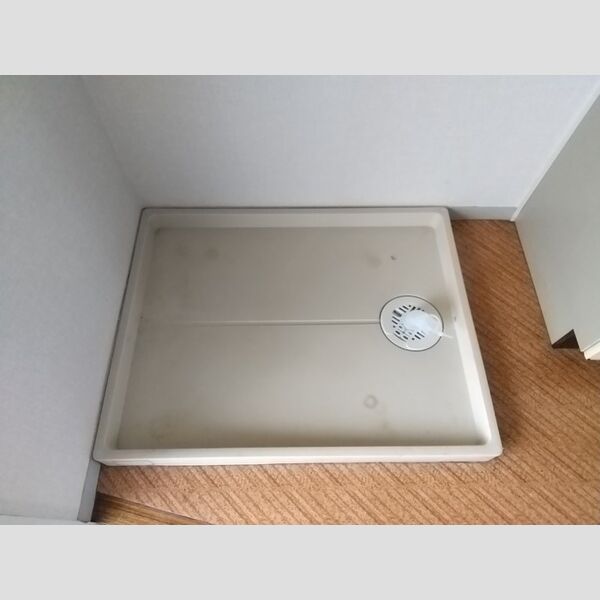 洗面所 (洗濯機設置場所)