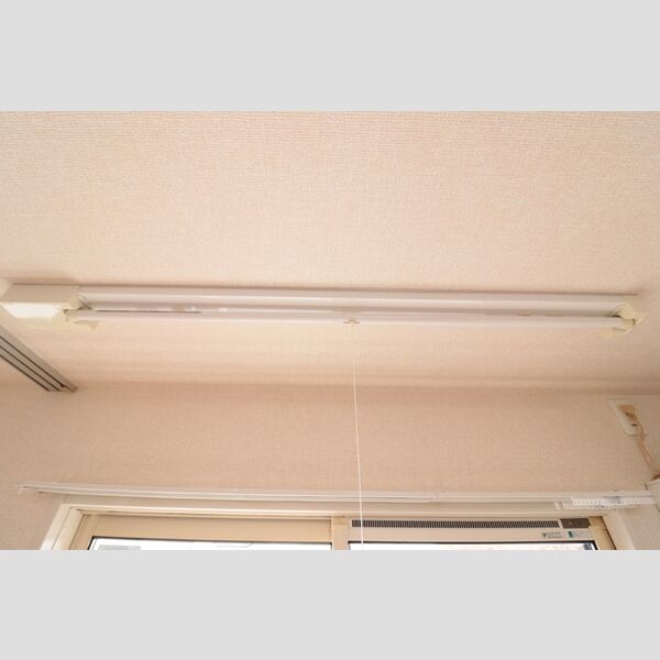 その他 (室内物干し)