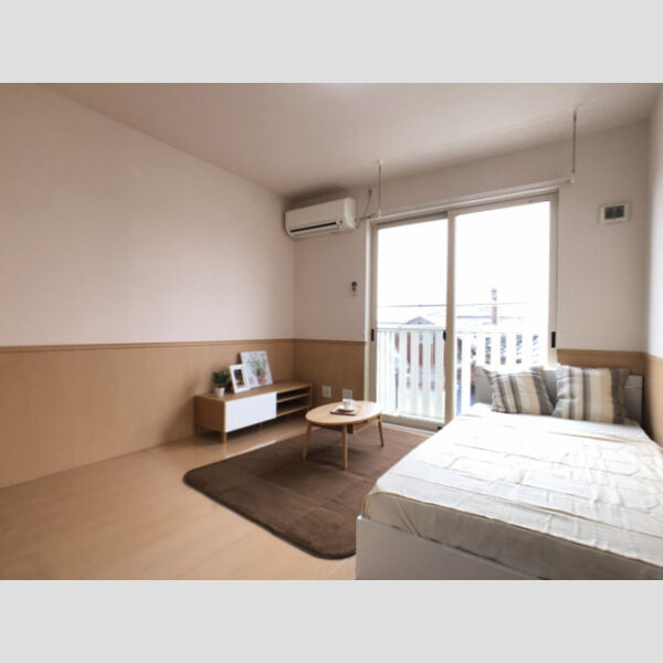 居室・リビング (LDK(ベッド・テーブル・TVボード等付き))