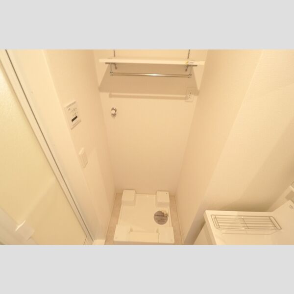 その他 (洗濯機置場)