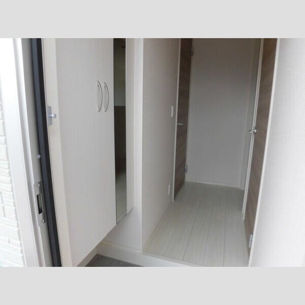 玄関 (シューズボックス)